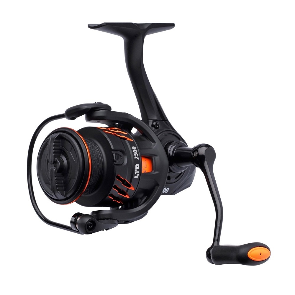 Savage Gear Orange LTD Spinning Reel 2500 FD